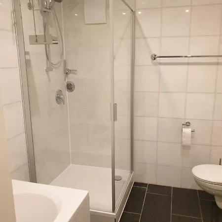 Strandallee 150a Lejlighed
