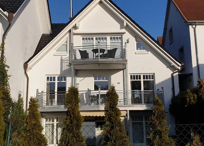 Strandallee 150a Apartment *